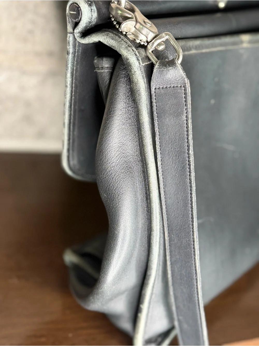 Vintage Coach Leather Messenger Bag F8C-5266 Black Briefcase Crossbody